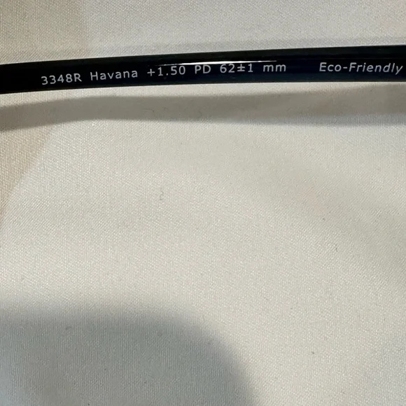 PeepersCheaters Sunglasses - Picture 2 of 3